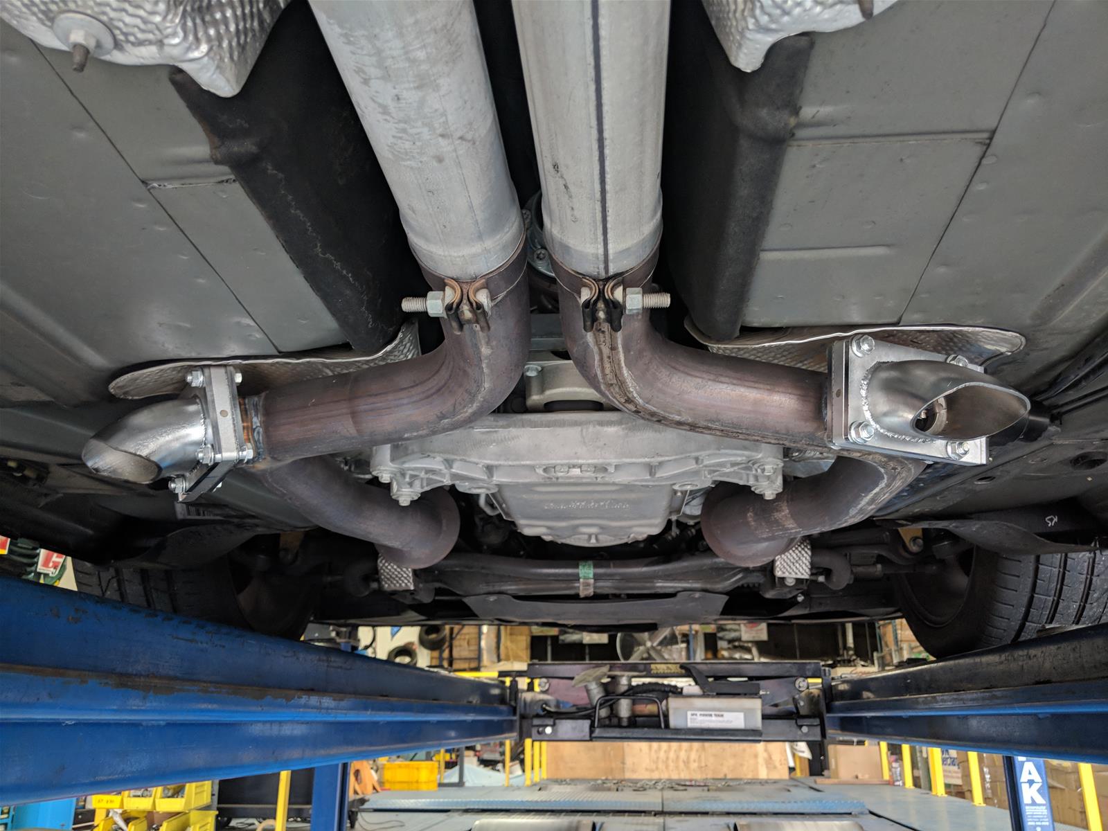 Summit Racing SUM670103 Summit Racing™ Oval Electric Exhaust Cutouts