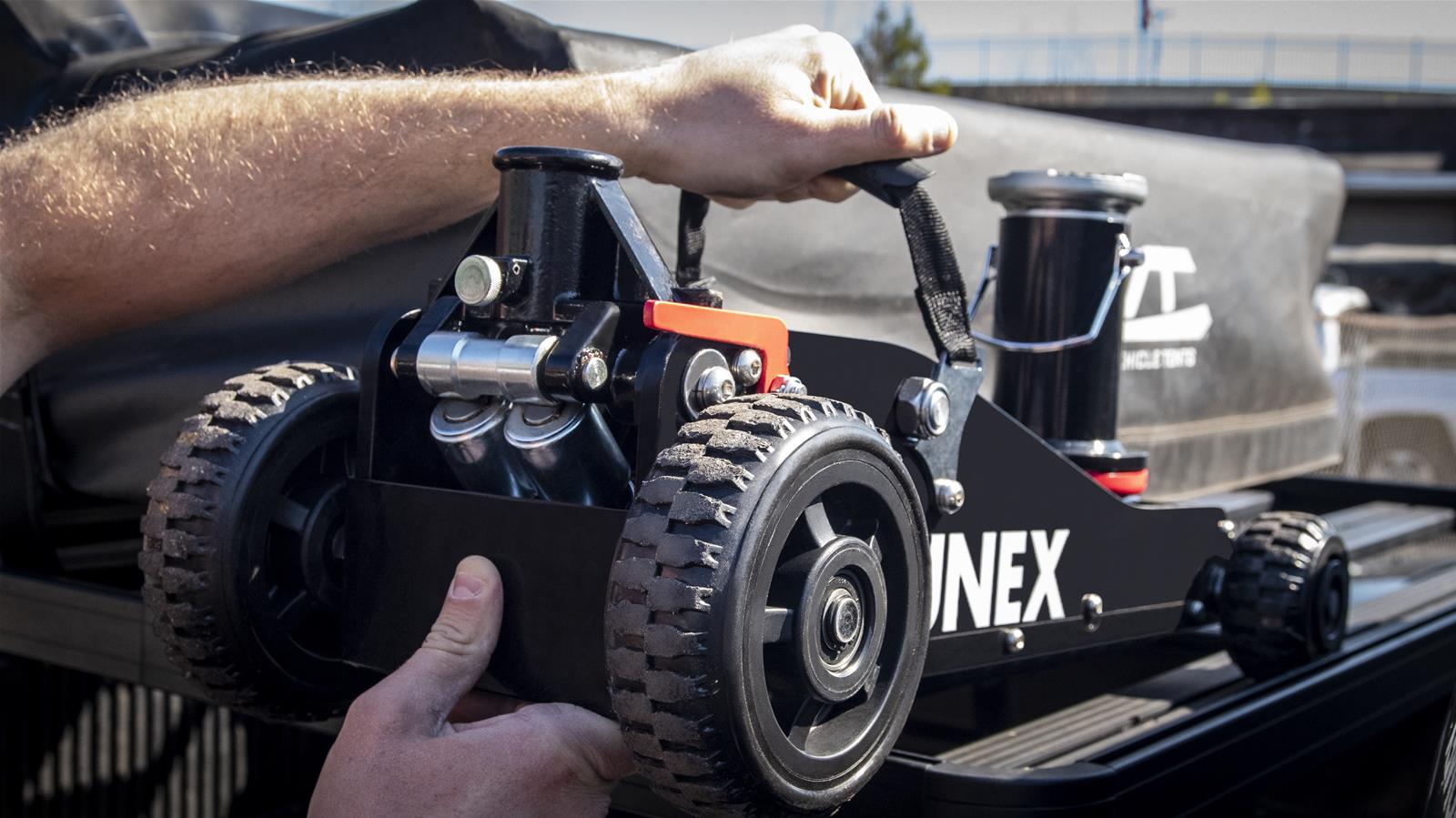 Sunex 6602RJ Sunex Tools 2 Ton Off-Road Jacks | Summit Racing