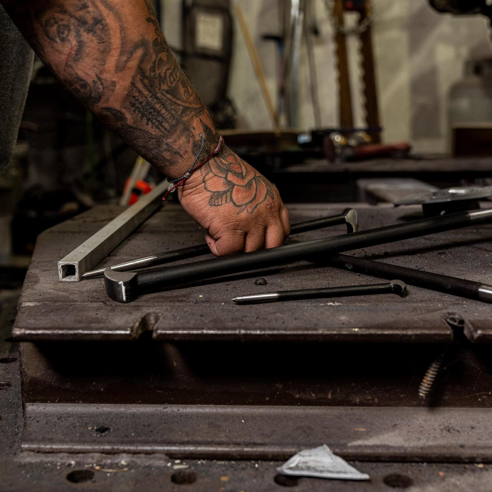 Sunex 9804 Sunex Tools Hook and Point Pry Bars | Summit Racing