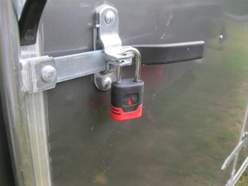 BOLT Padlocks 7023539 Padlock, 0.313 in. U-Bolt Diameter, Uses Toyota Ignition Key, Each thumbnail 5