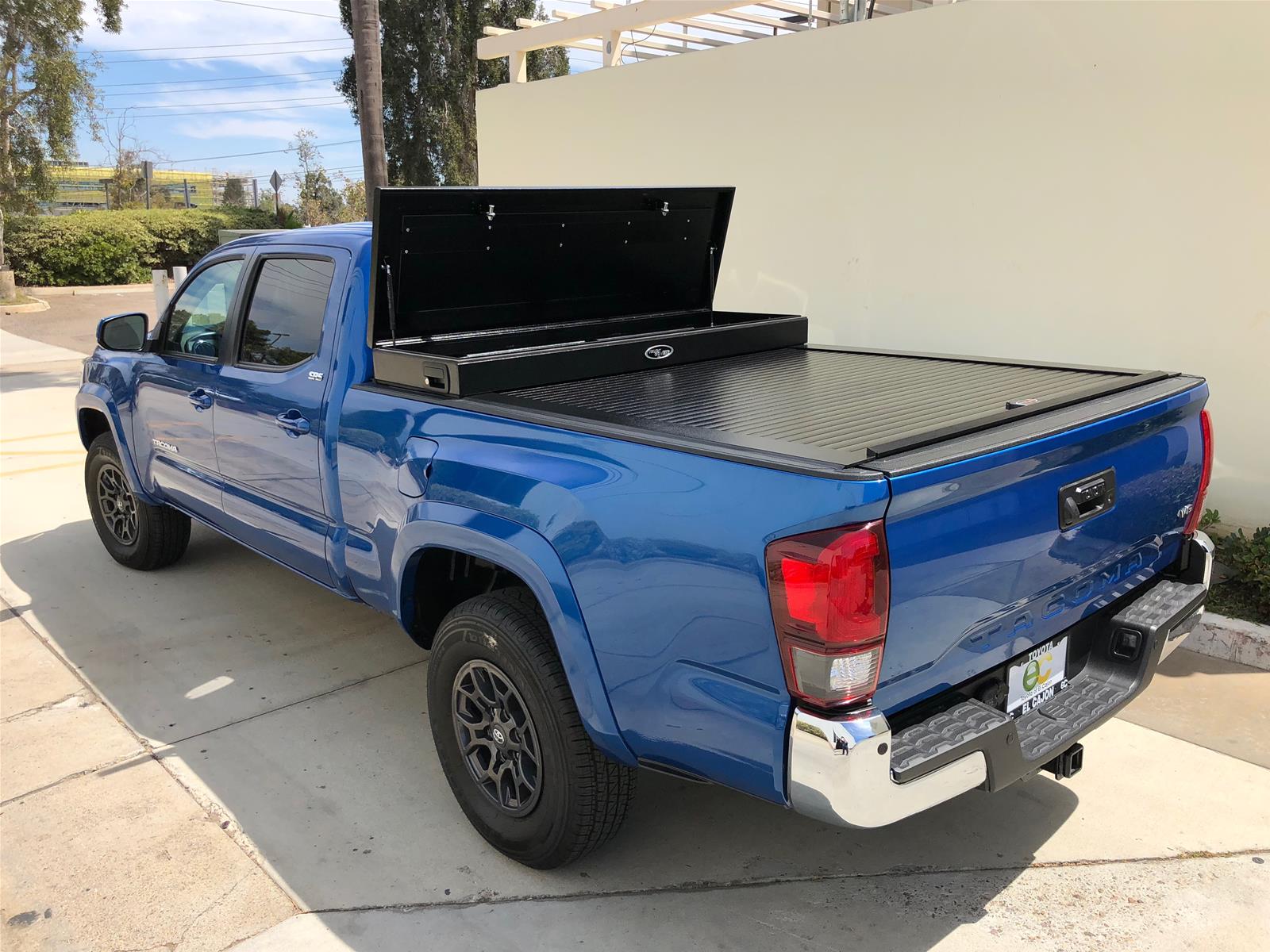 Truck Cover USA American Work Covers CRT447 Tonneau Covers, Covers, Retractable, Hard Style, Aluminum, Black Textured, 6 ft. Bed Length, Toyota, Each
