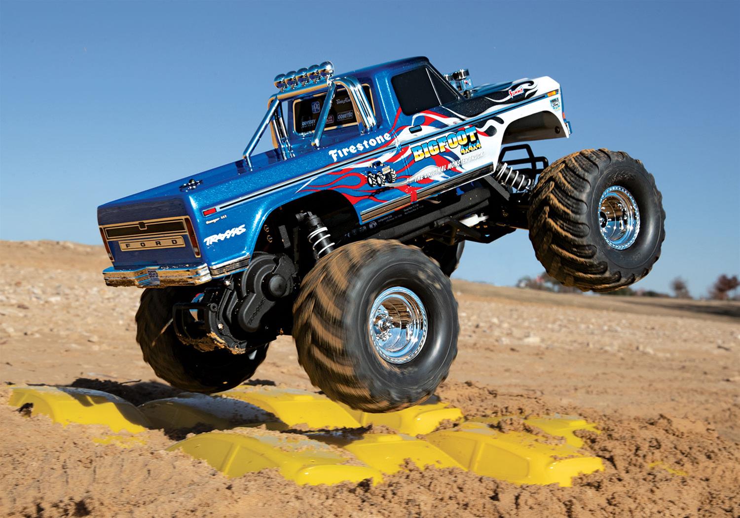 Traxxas 36034-1-FLME Traxxas BIGFOOT® Special Edition Monster Trucks ...