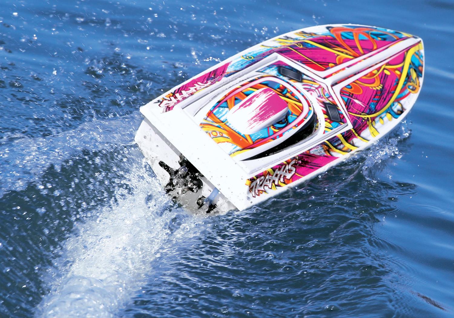 traxxas race boat