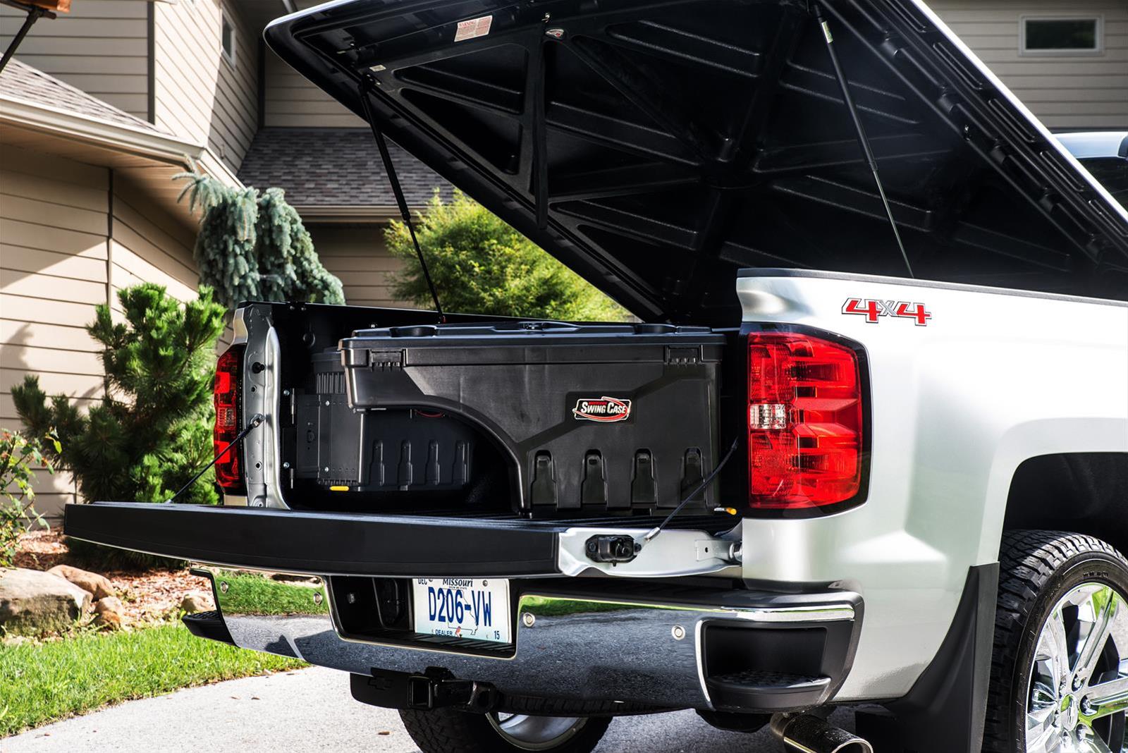 UnderCover 12-17 Isuzu Dmax Passengers Side Swing Case - Black Smooth thumbnail 2