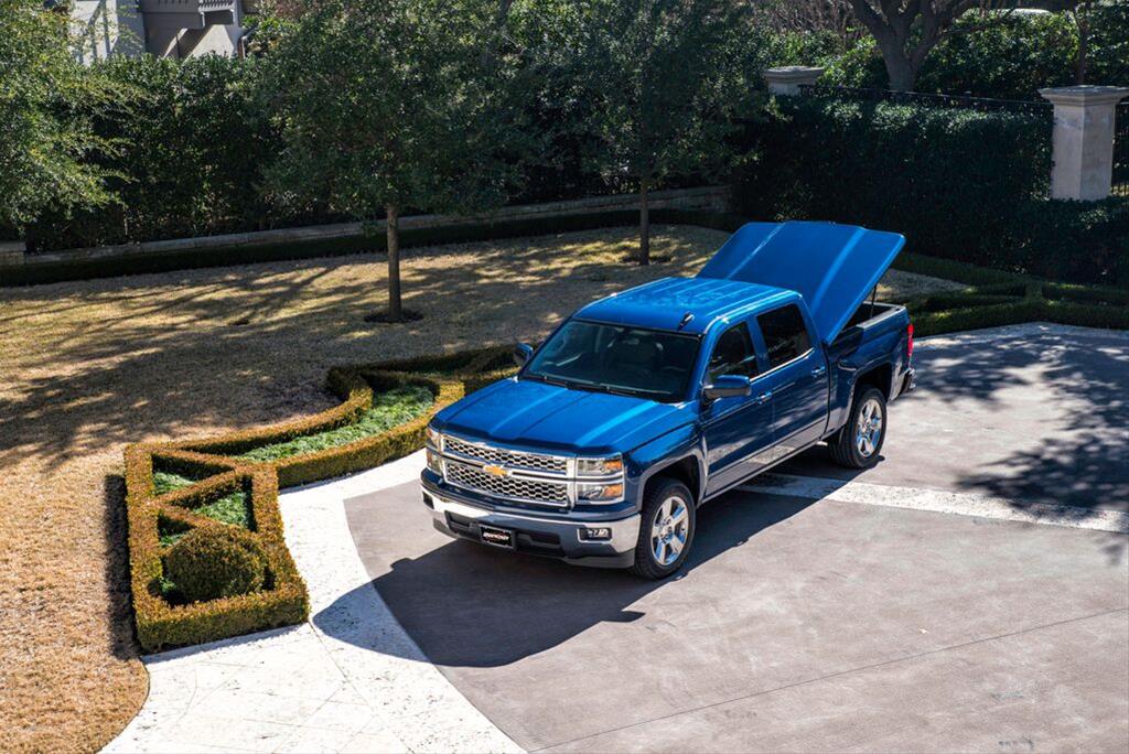 UnderCover 14-18 Chevy Silverado 1500 (19 Legacy) 6.5ft Elite LX Bed Cover - Summit White