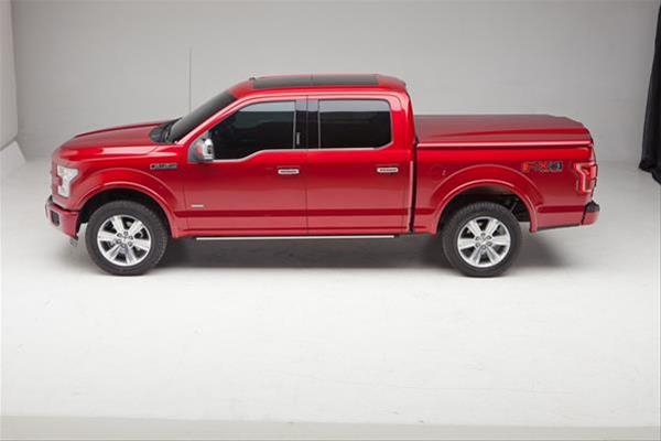 UnderCover 15-20 Chevy Colorado/GMC Canyon 6ft Elite LX Bed Cover - Black thumbnail 6