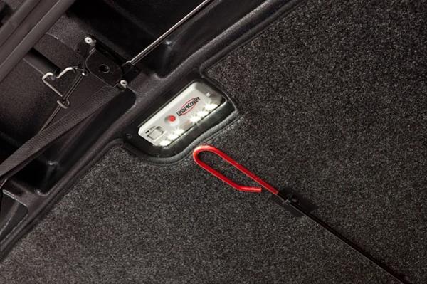 UnderCover 15-20 Ford F-150 5.5ft Elite LX Bed Cover - Magnetic Effect