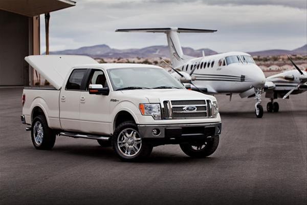 UnderCover 08-16 Ford F-250/F-350 6.8ft SE Smooth Bed Cover - Ready To Paint