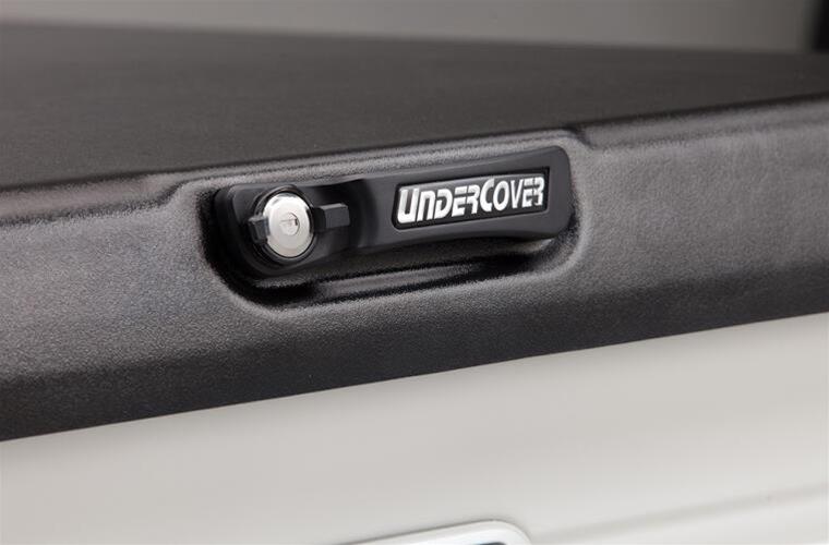 UnderCover 2022 Nissan Frontier 5ft Elite Bed Cover - Black Textured thumbnail 7