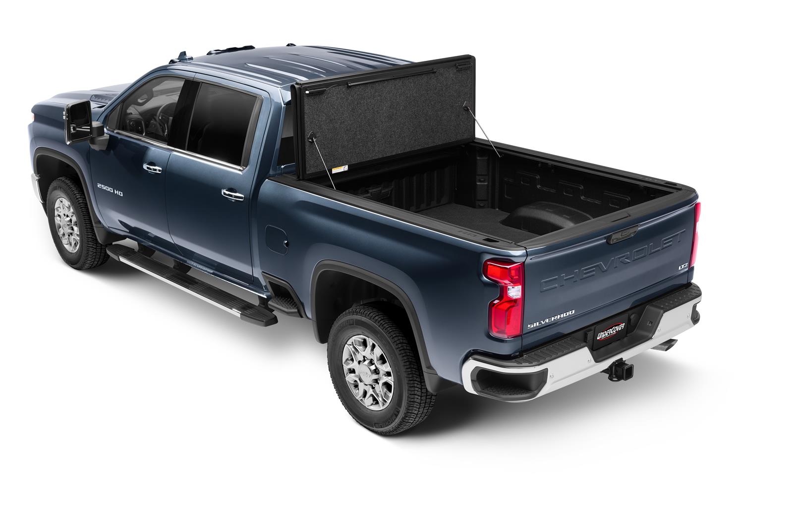 UnderCover 16-20 Nissan Navara 5ft Ultra Flex Bed Cover - Matte Black Finish