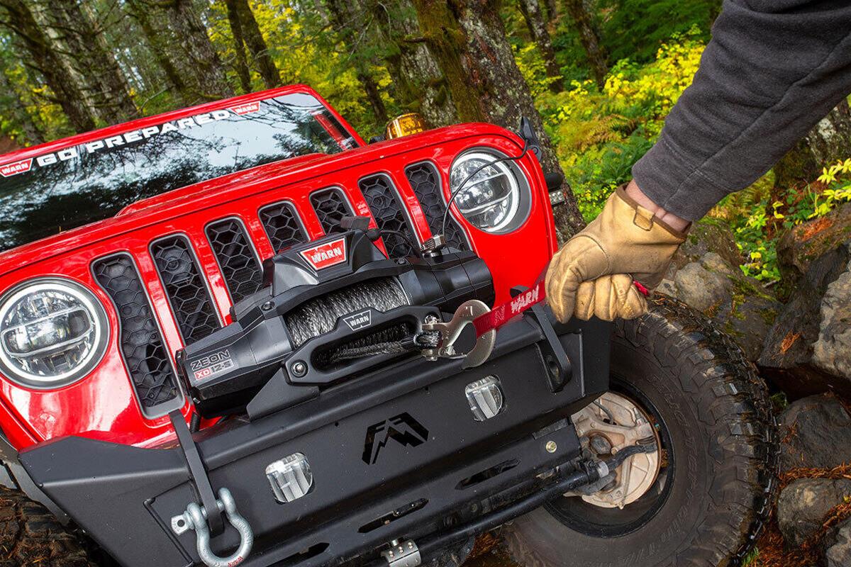 10,000 lbs. Warn Zeon XD 10-S Series Winch 110010 Winch, 10-S, Electric, lb. Rating, 12 V, Hawse Fairlead, Planetary Gear, 100 ft. Length Synthetic Rope, Each thumbnail 2
