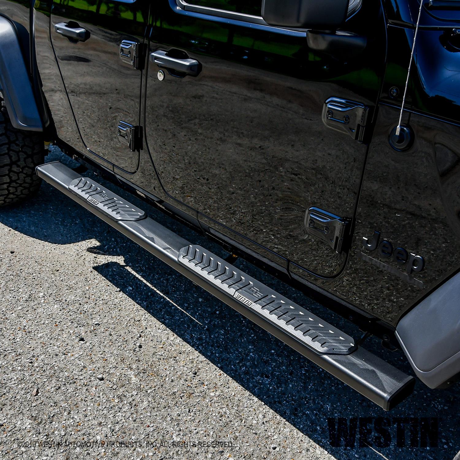 Westin 2020-2026 Jeep Gladiator R5 Nerf Step Bars - Textured Black thumbnail 4