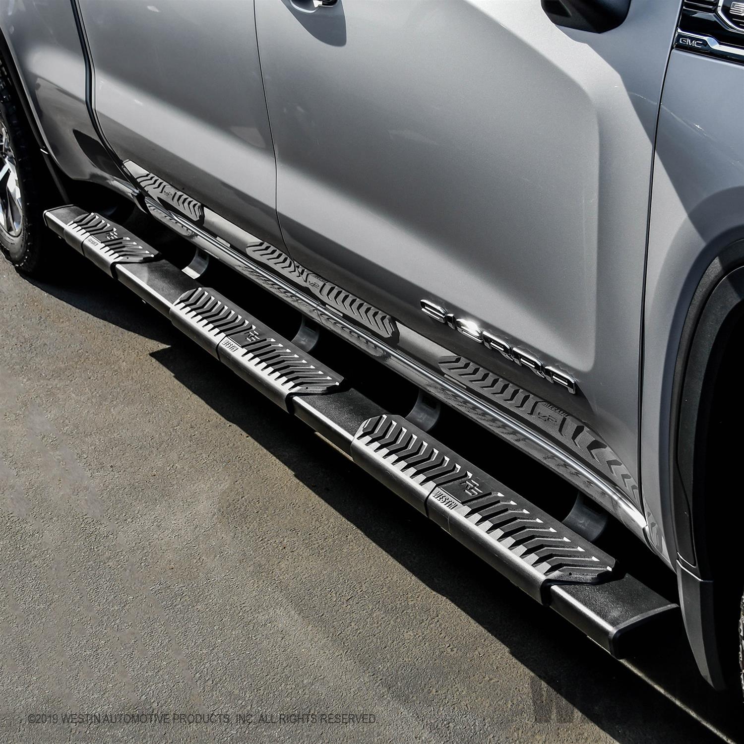 Westin 2019-2026 Chevrolet Silverado/Sierra 1500 Crew Cab (6.5ft) R5 Modular Nerf Step Bars - Black thumbnail 2