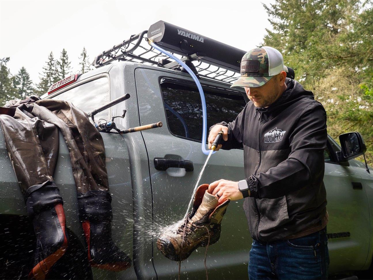 YAKIMA 8004109 Yakima RoadShower Portable Pressurized Water Storage